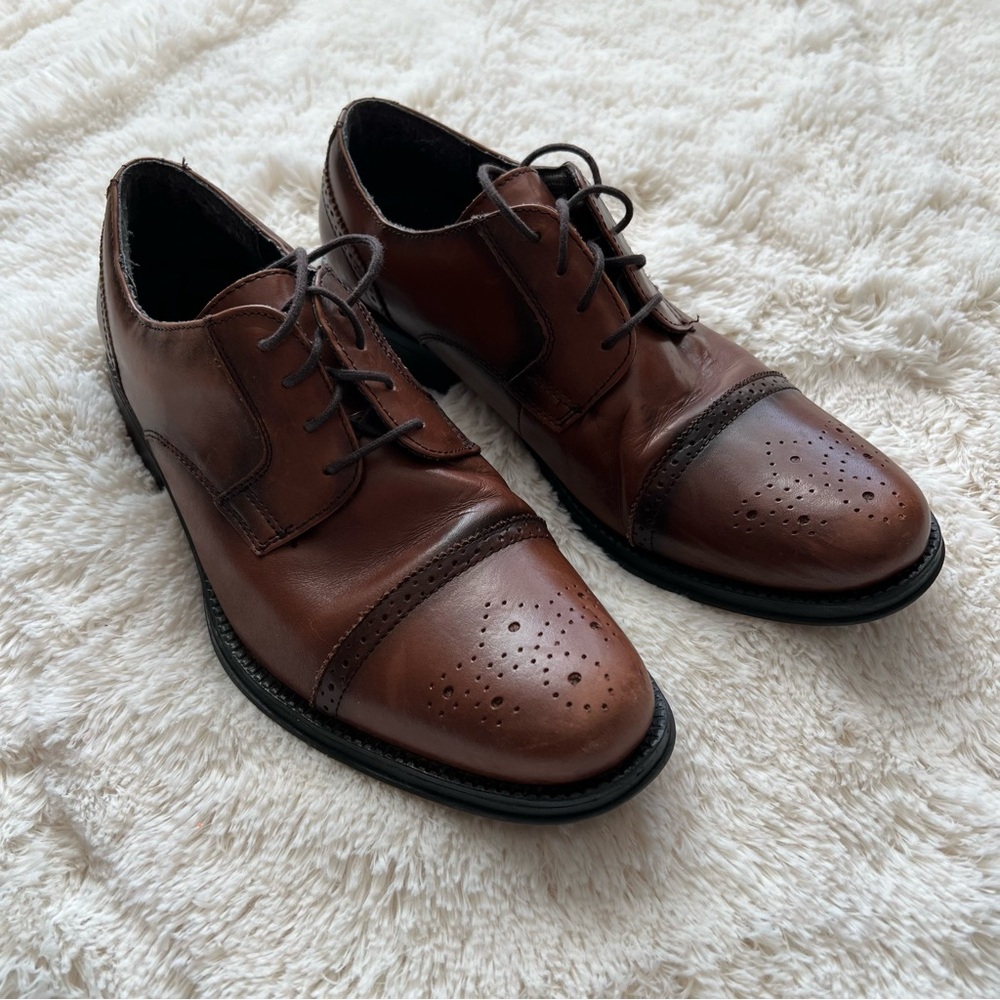 Chaps Men’s Brown Leather Cap Toe Oxford Shoes